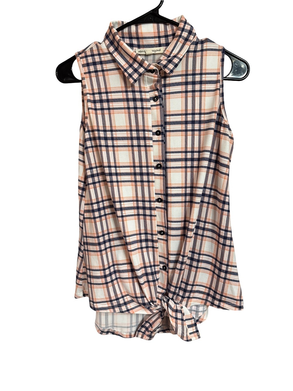 Sleeveless Plaid Button-Front Tie Hem Top - Peach & Navy